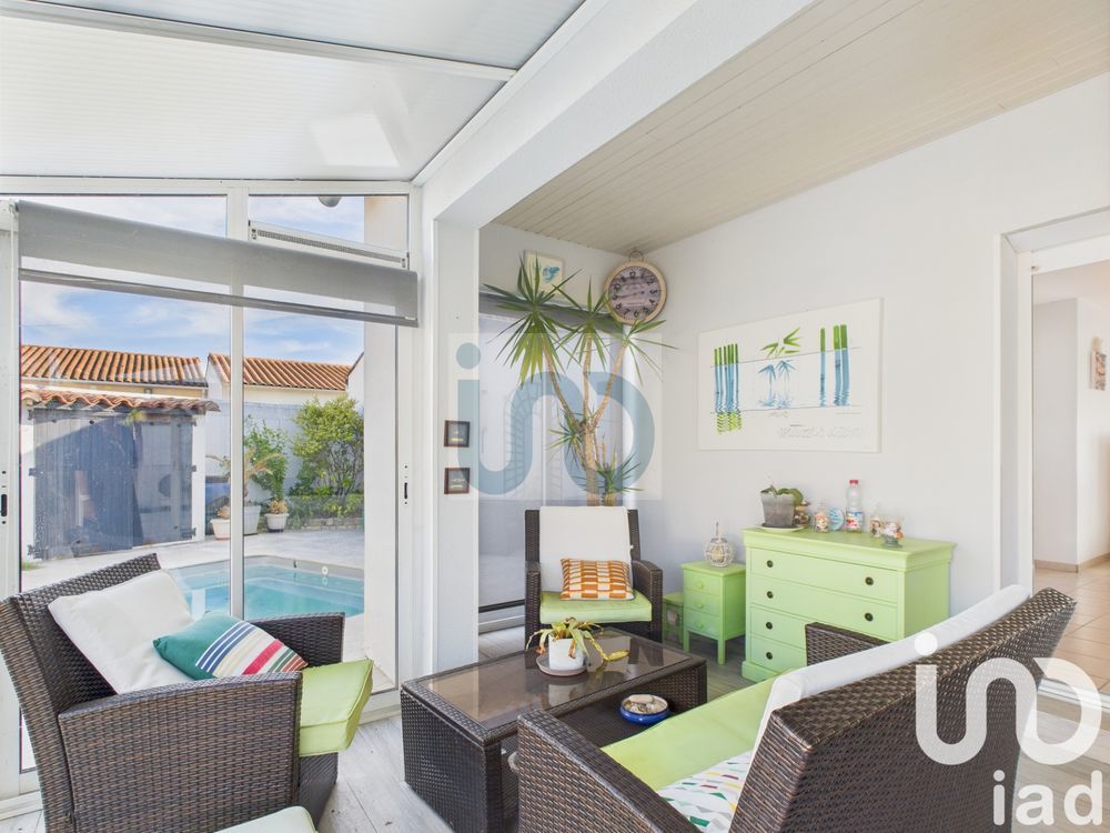 � vendre  Maison Sainte-Marie-de-R� (17740)