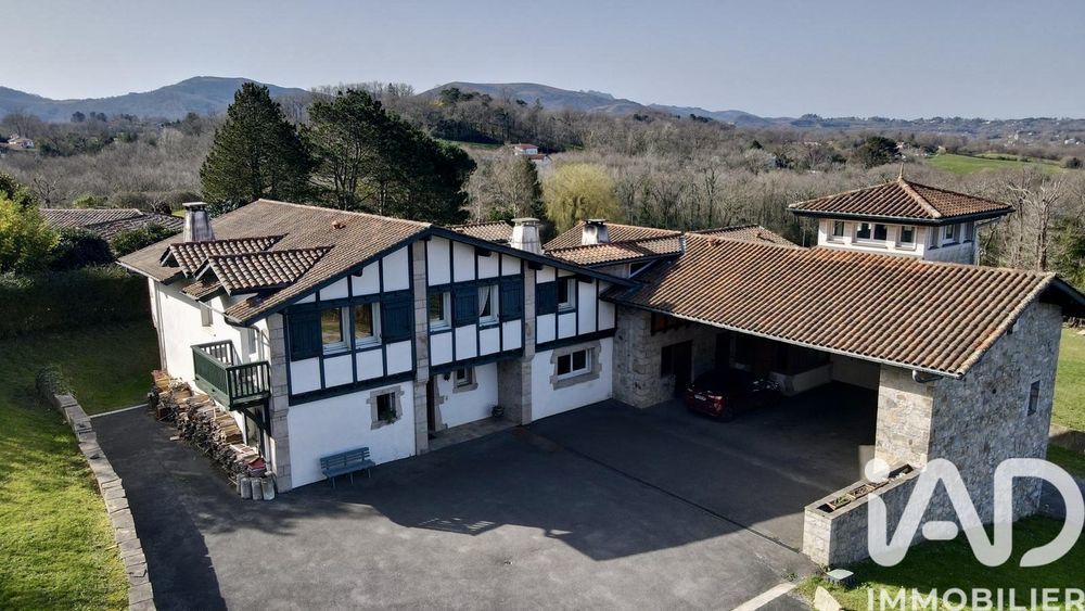 � vendre  Villa Urrugne (64122)