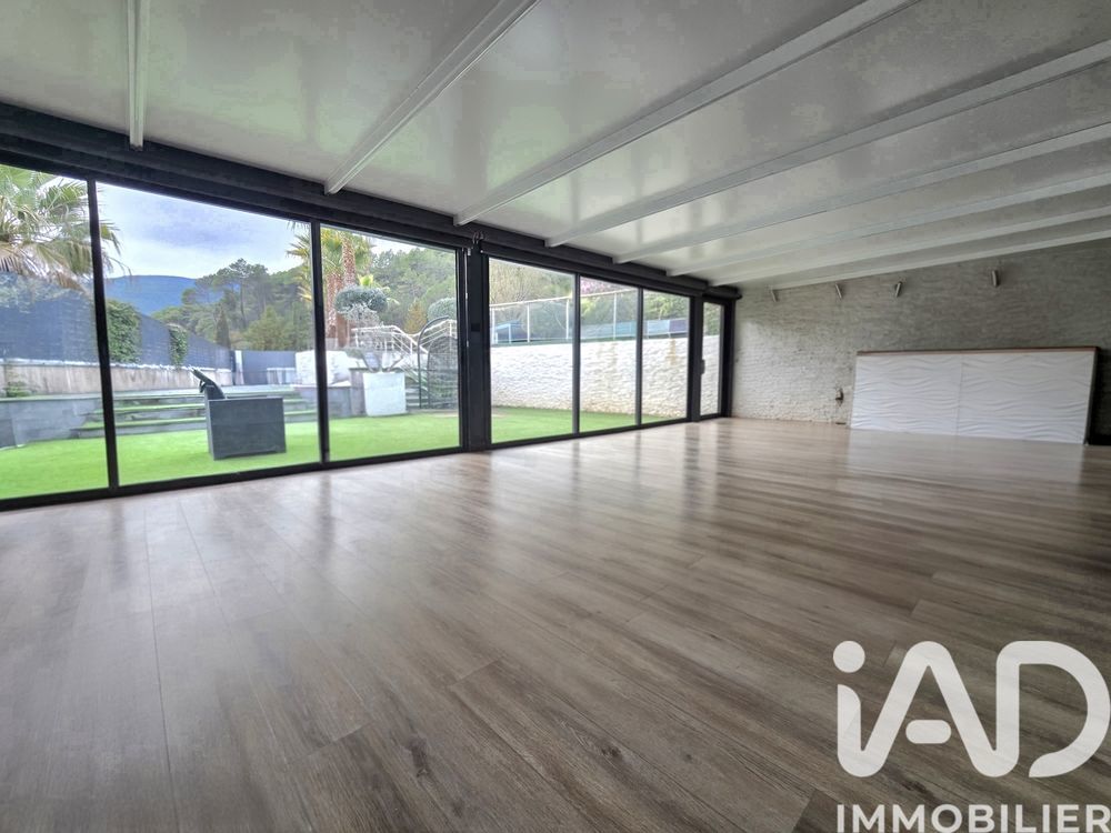 � vendre  Villa Contes (06390)