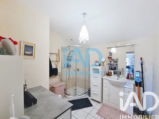  Immeuble � vendre 329 m�