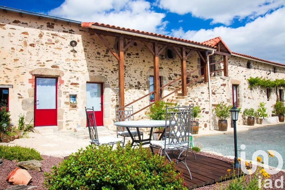 � vendre  Maison Les Herbiers (85500)