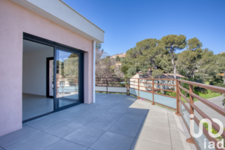  Appartement � vendre 4 pi�ces 98 m�