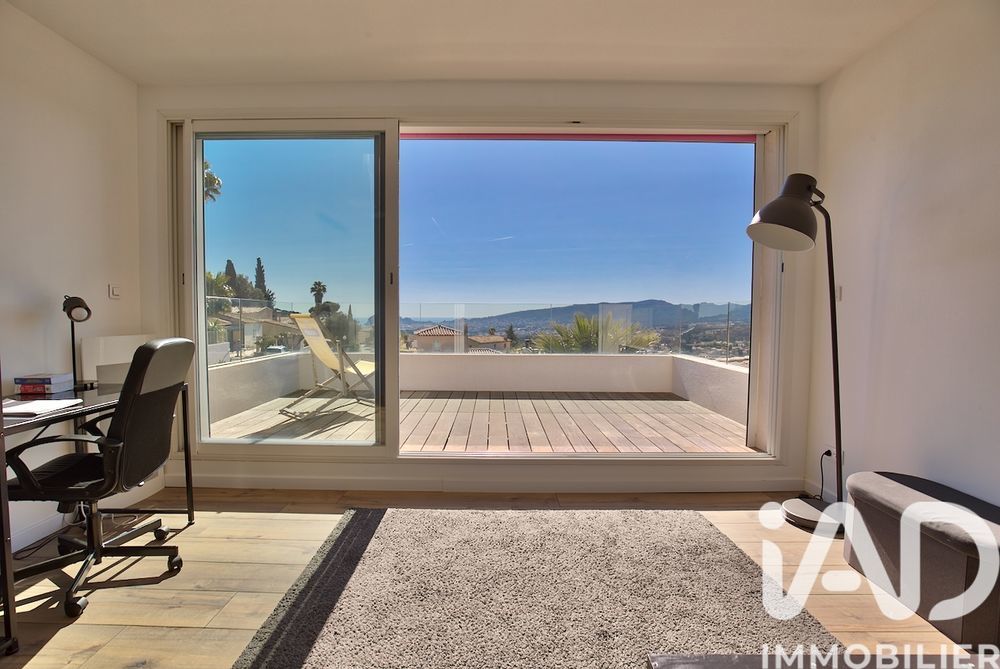 � vendre  Maison Ceyreste (13600)