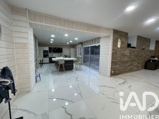  Immeuble � vendre 944 m�