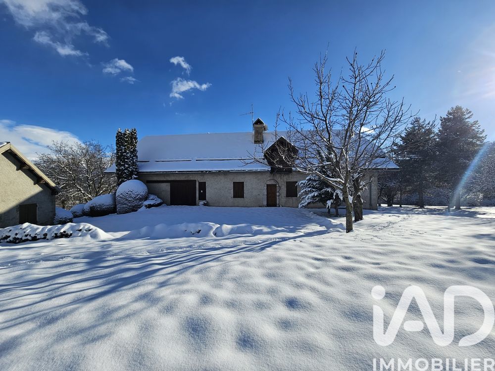 � vendre  Villa Savines-le-Lac (05160)