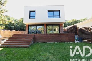  Villa � vendre 6 pi�ces 132 m�