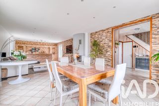  Maison � vendre 8 pi�ces 218 m�