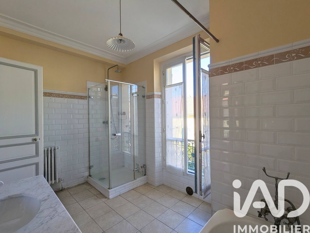 � vendre  Maison Versailles (78000)