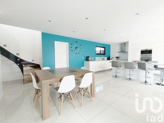  Villa � vendre 5 pi�ces 165 m�