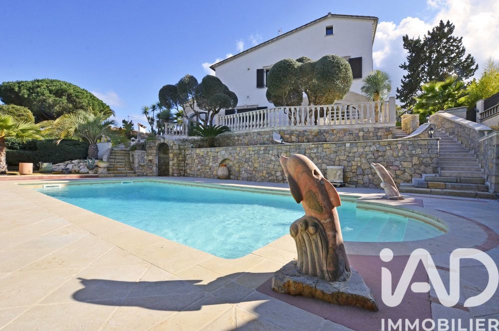 � vendre  Villa Mandelieu-la-Napoule (06210)