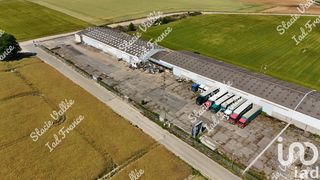  Immeuble � vendre 4584 m�