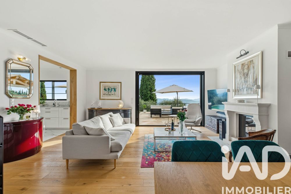 � vendre  Villa Sp�rac�des (06530)