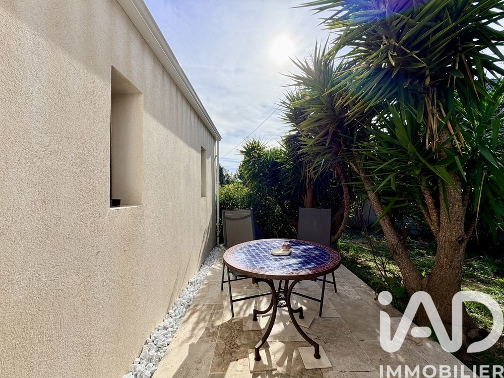 � vendre  Villa La Farl�de (83210)