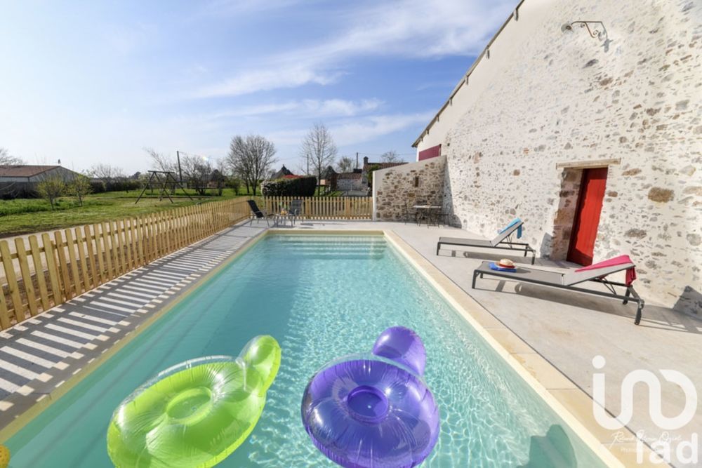 � vendre  Maison Les Herbiers (85500)