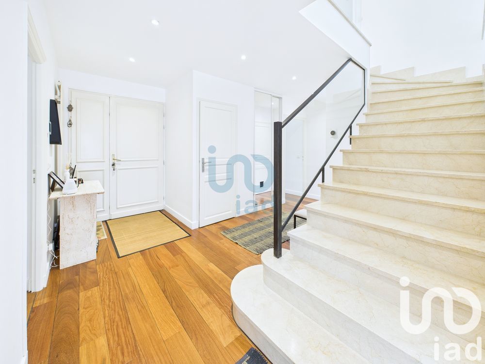 � vendre  Villa Sainte-Genevi�ve-des-Bois (91700)