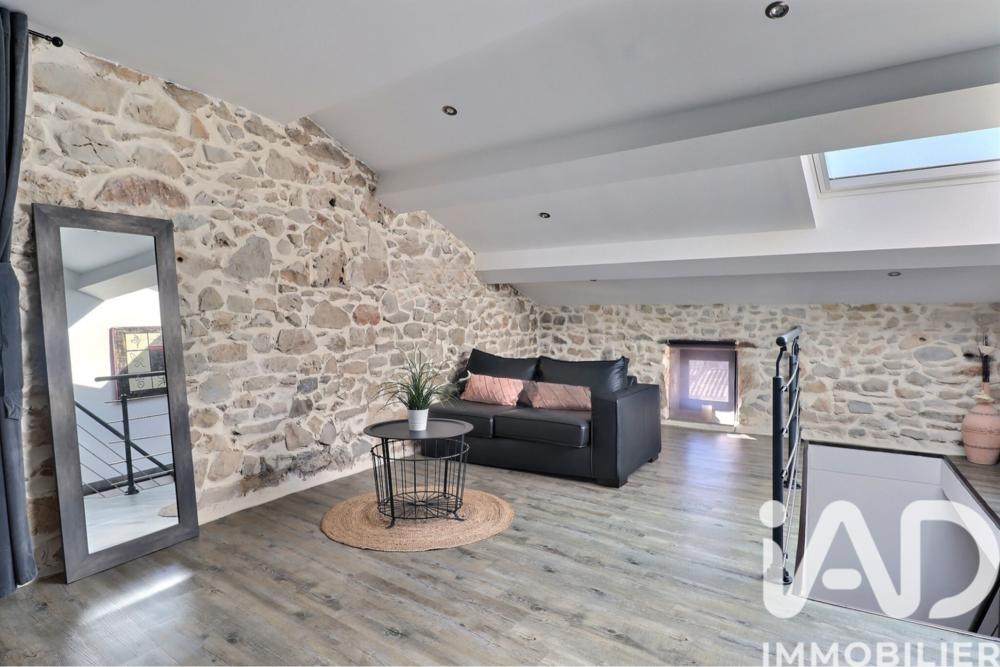 � vendre  Maison Saint-Rem�ze (07700)