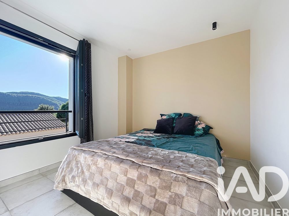 � vendre  Maison Bagnols-en-For�t (83600)