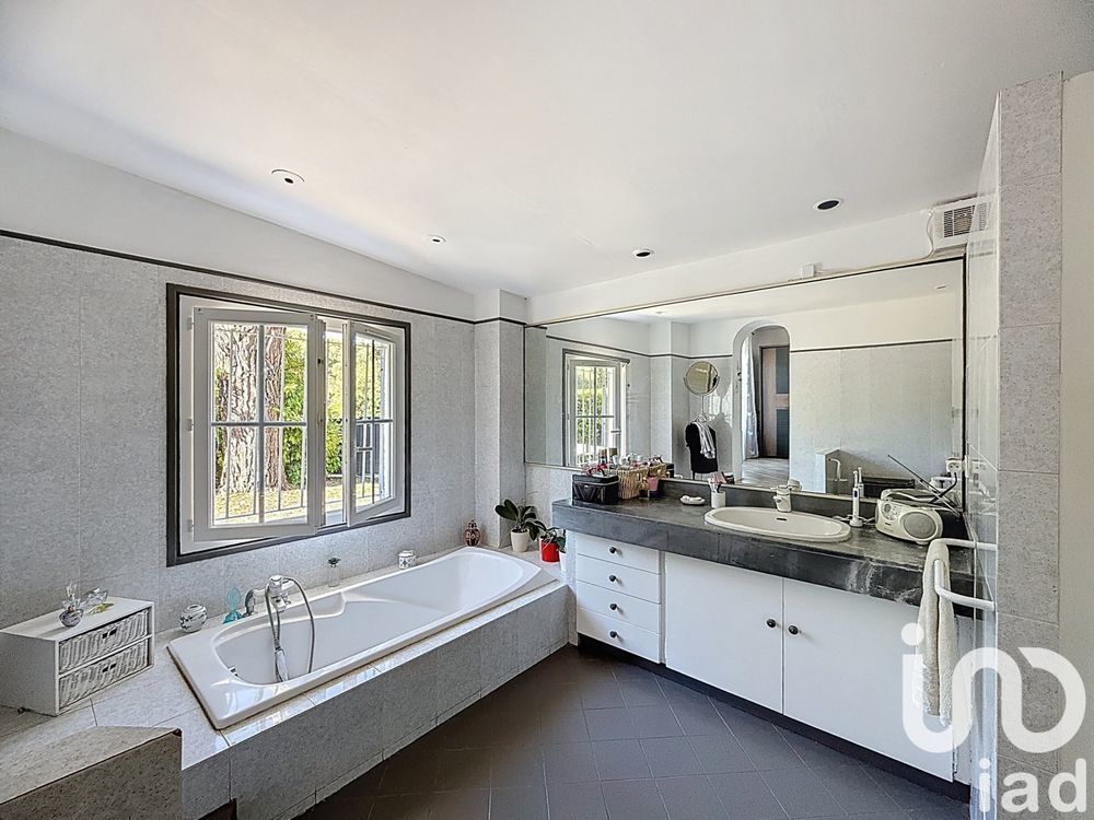 � vendre  Maison Opio (06650)