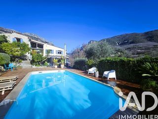  Maison � vendre 11 pi�ces 200 m�