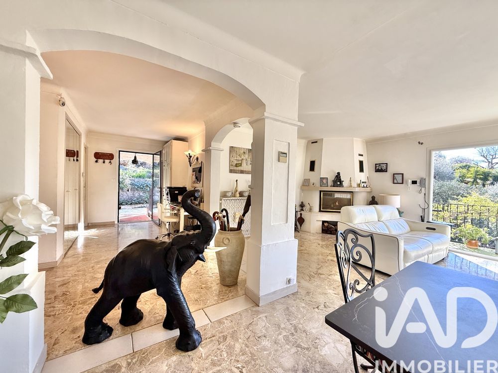 � vendre  Maison Tourrettes-sur-Loup (06140)