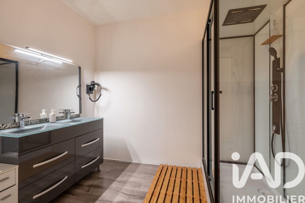 � vendre  Maison Gi�res (38610)