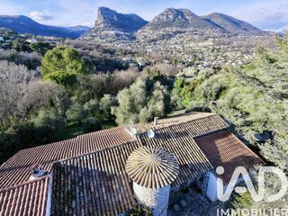  Maison � vendre 7 pi�ces 220 m�