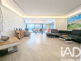  Maison � vendre 6 pi�ces 210 m�