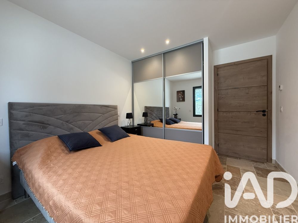 � vendre  Maison Faucon (84110)