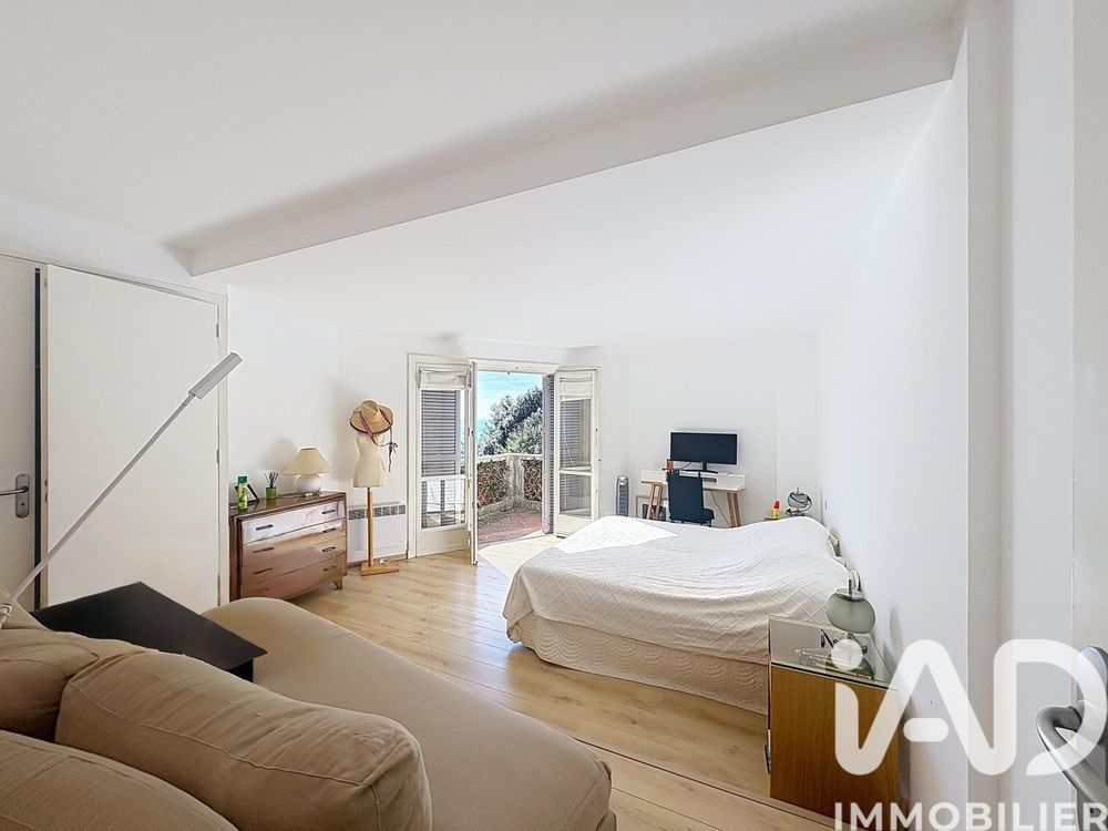 � vendre  Maison Roquebrune-Cap-Martin (06190)