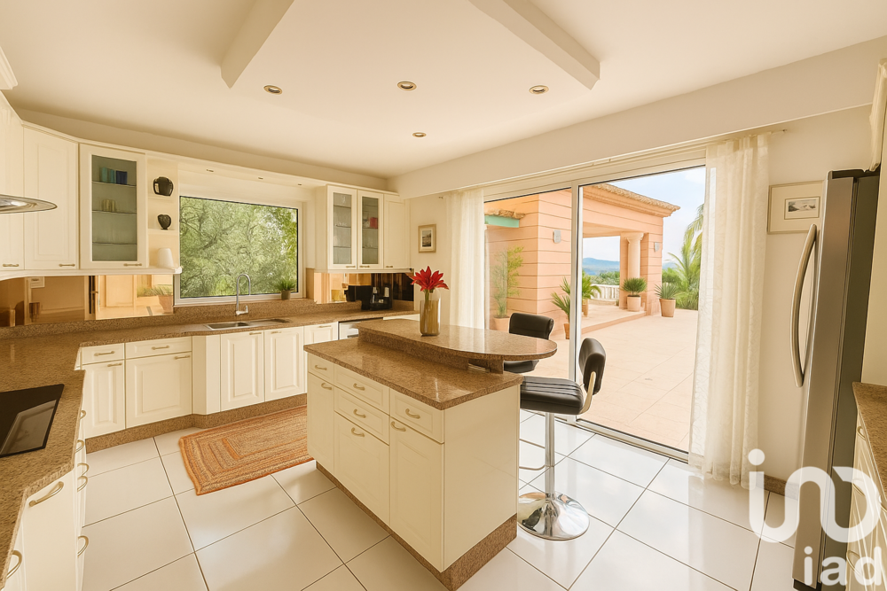 � vendre  Villa Mouans-Sartoux (06370)