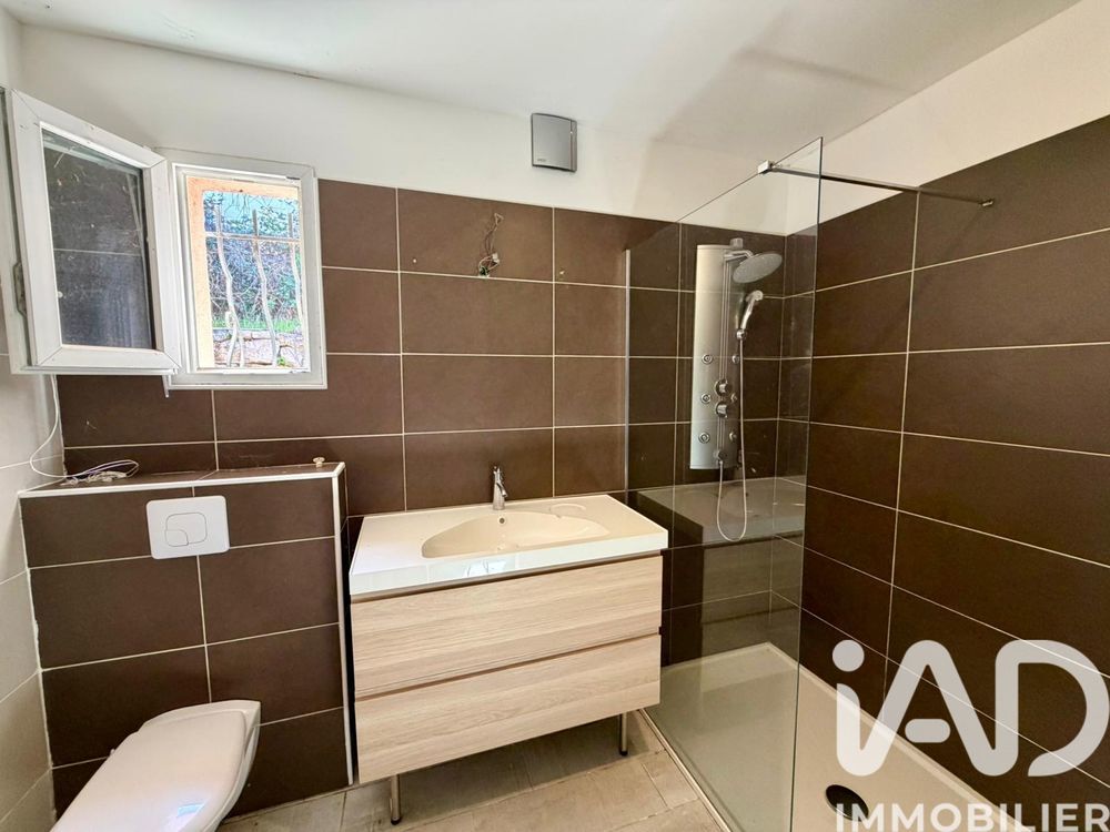 � vendre  Maison Saint-Zacharie (83640)