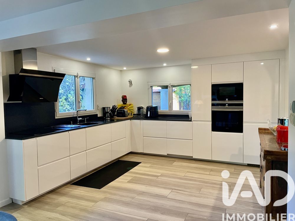 � vendre  Maison La Tour-de-Salvagny (69890)