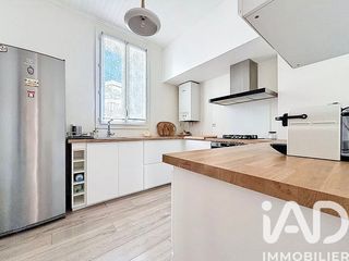  Immeuble � vendre 123 m�