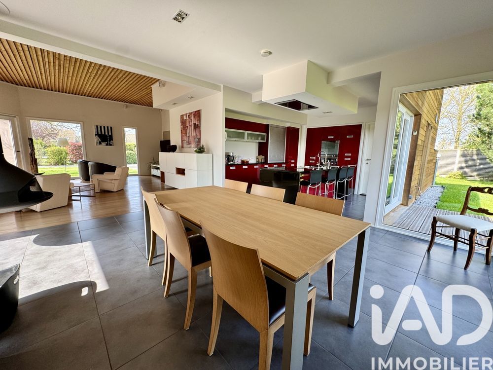 � vendre  Villa La Bass�e (59480)