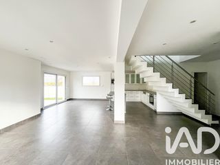  Maison � vendre 7 pi�ces 204 m�