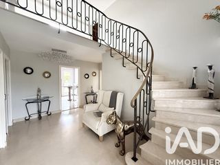  Maison � vendre 9 pi�ces 323 m�