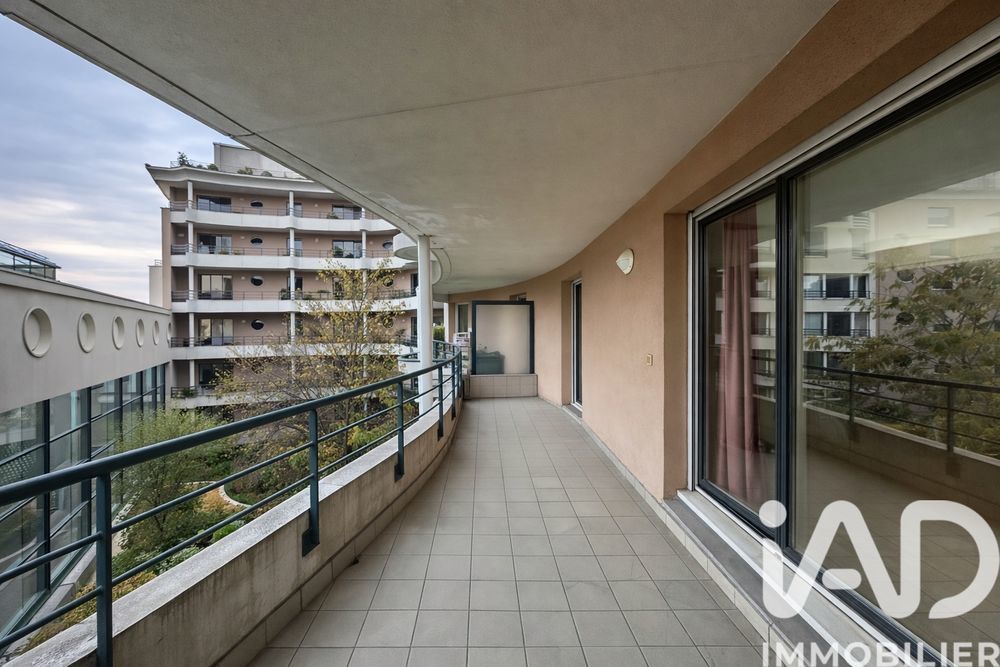 � vendre  Appartement Issy-les-Moulineaux (92130)