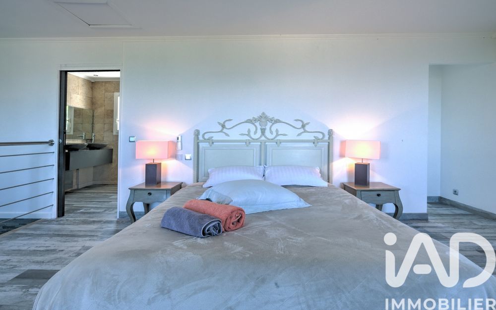 � vendre  Villa Les Adrets-de-l'Est�rel (83600)