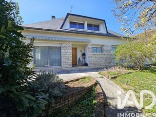  Maison � vendre 9 pi�ces 215 m�