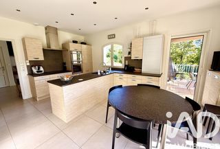  Maison � vendre 8 pi�ces 240 m�