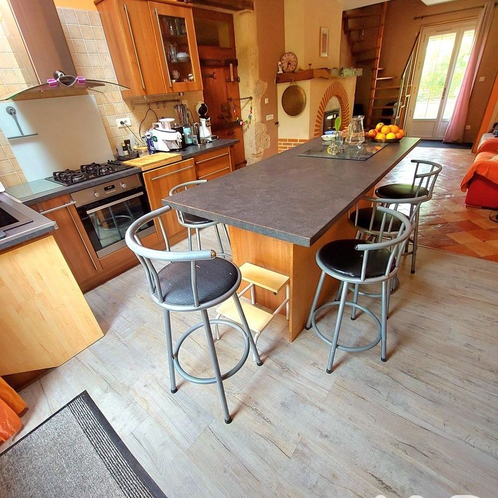 � vendre  Maison Bonneville-et-Saint-Avit-de-Fumadi�res (24230)