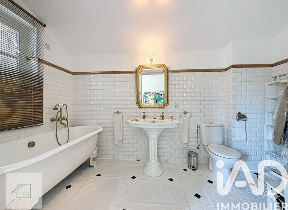 � vendre  Villa Montauroux (83440)