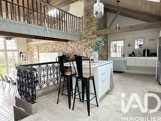  Maison � vendre 10 pi�ces 256 m�