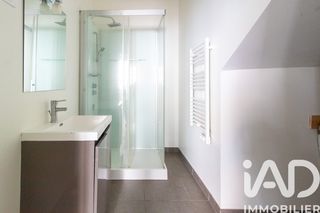  Immeuble � vendre 229 m�