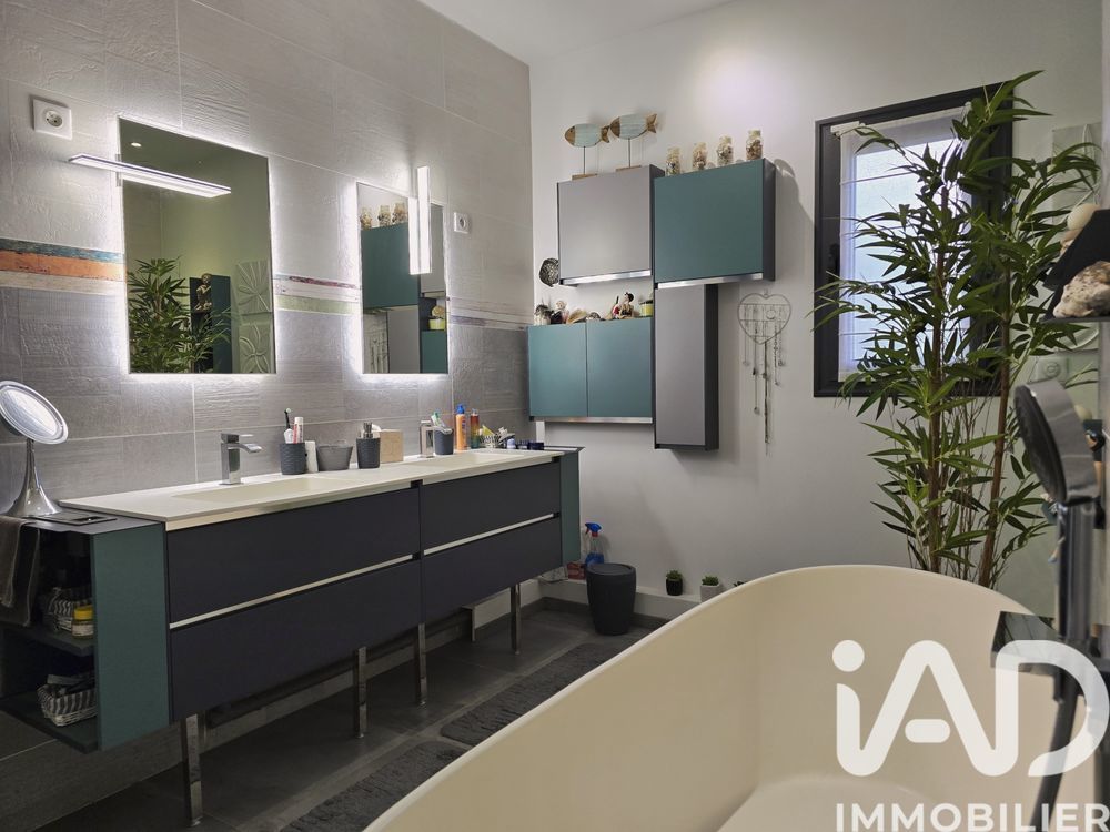 � vendre  Villa Magny-le-Hongre (77700)