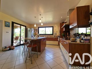  Maison � vendre 10 pi�ces 242 m�