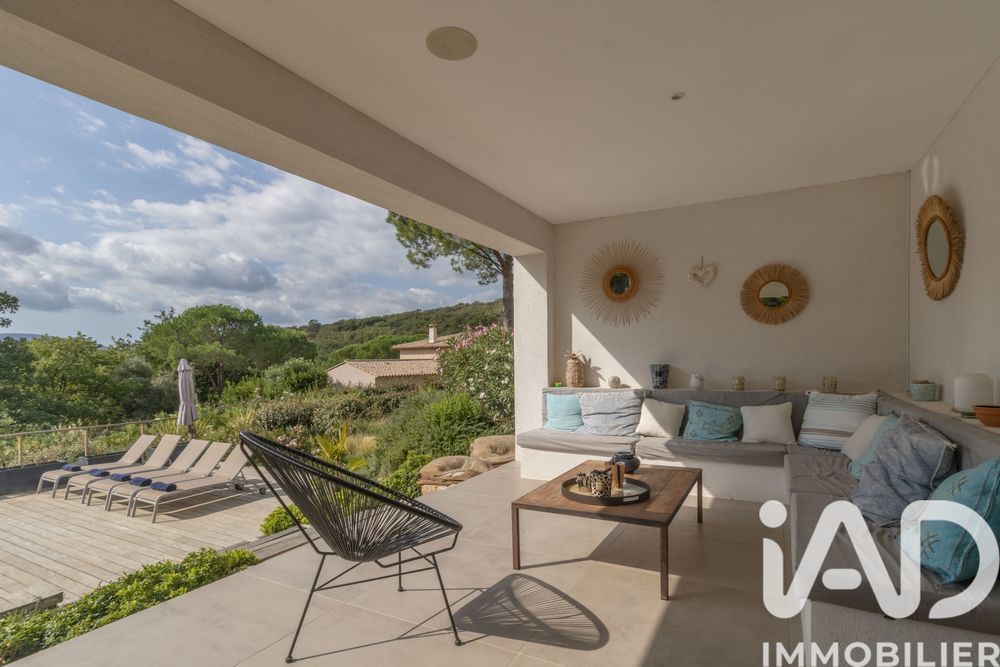 � vendre  Villa Grimaud (83310)