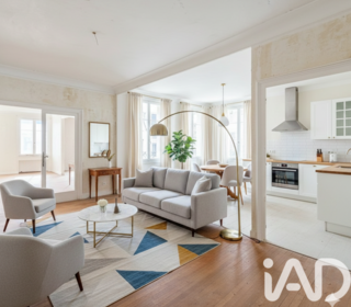  Immeuble � vendre 330 m�