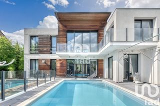  Maison � vendre 9 pi�ces 343 m�