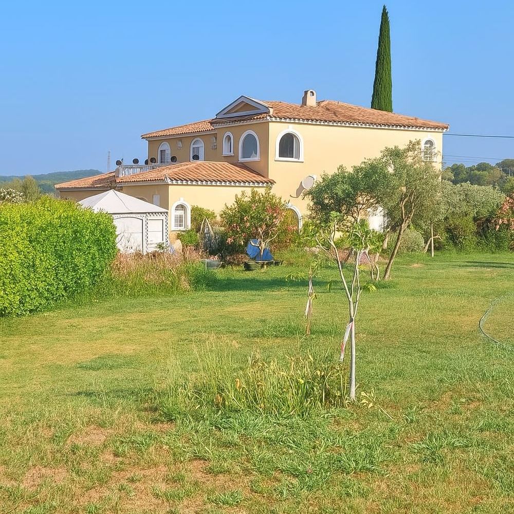 � vendre  Maison Trans-en-Provence (83720)